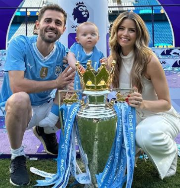 Mota Veiga Silva son Bernardo Silva with his wife and daughter